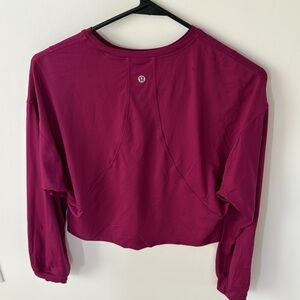 Lululemon training long sleeve cropped shirt. Size 4 - magenta